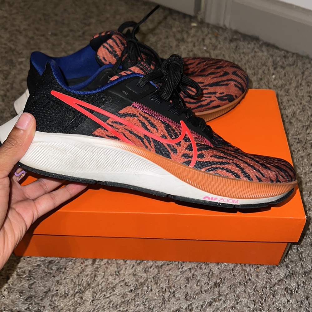 NIKE air zoom Pegasus